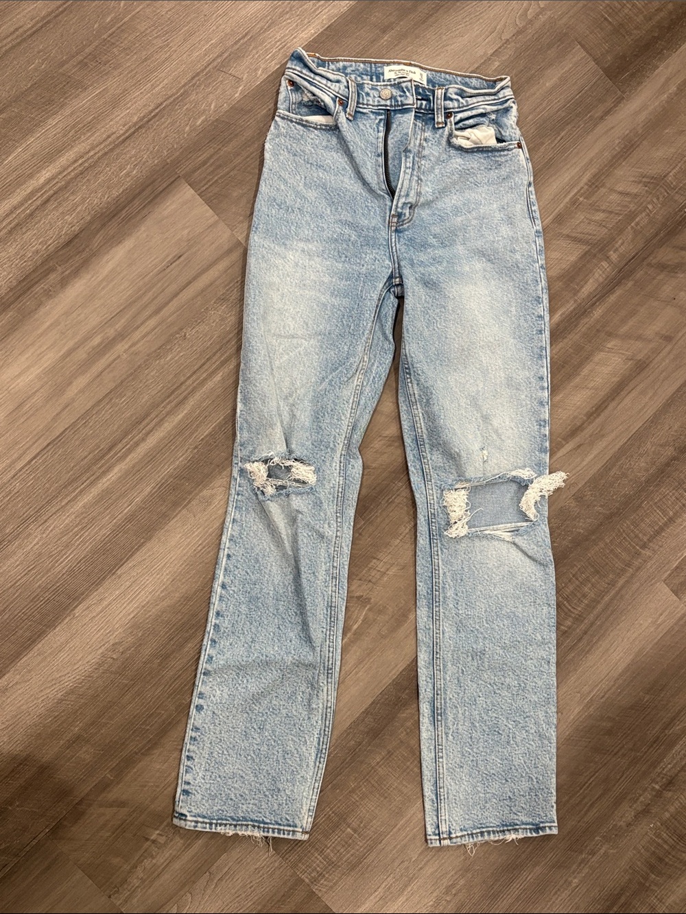 A&F 90s straight jeans
